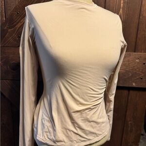 SKIMS Women's Cream Long Sleeve Top, size large, thin material, EUC